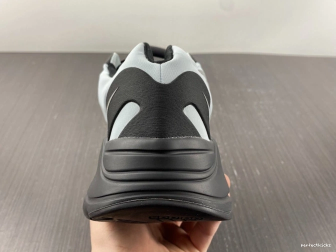 Adidas Tint Blue GZ0711 MNVN 700 Yeezy Boost 0812